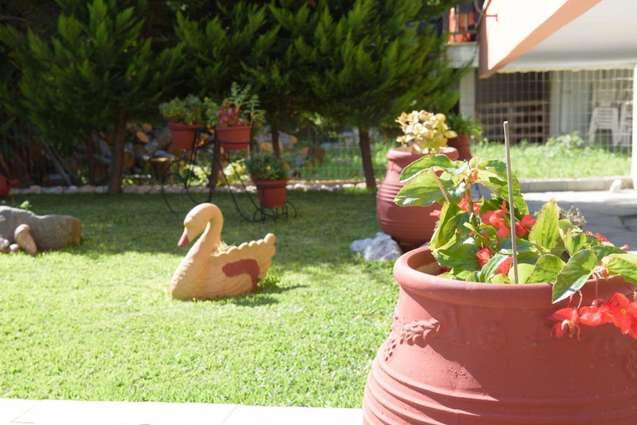 Villa Ourania Ierissos Bagian luar foto